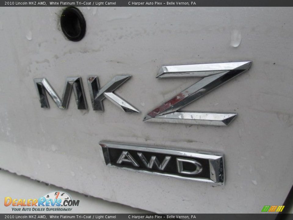 2010 Lincoln MKZ AWD White Platinum Tri-Coat / Light Camel Photo #4