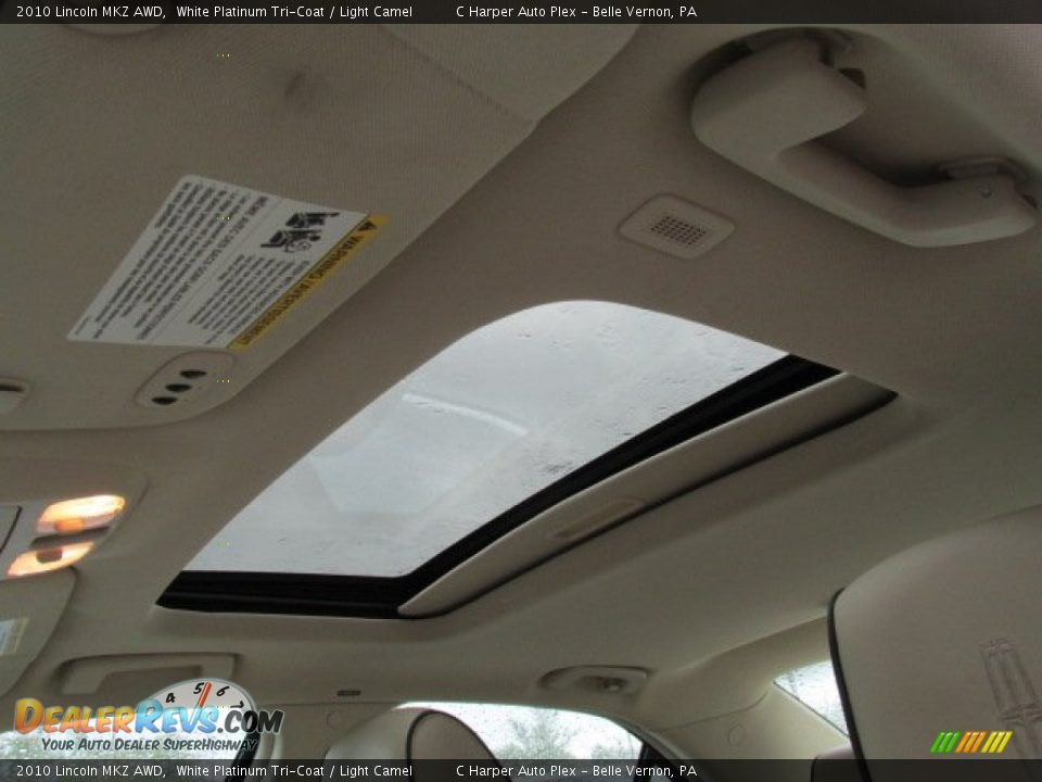2010 Lincoln MKZ AWD White Platinum Tri-Coat / Light Camel Photo #10