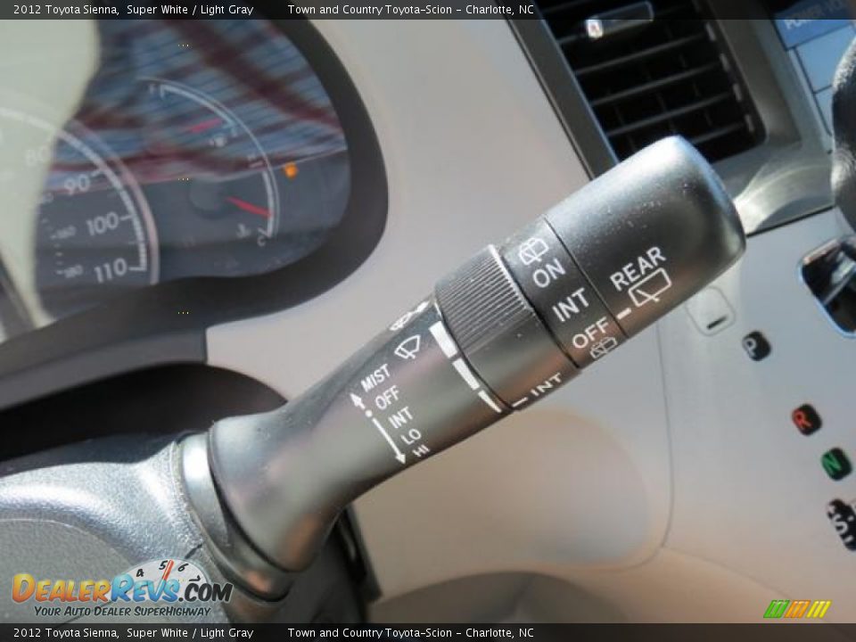 2012 Toyota Sienna Super White / Light Gray Photo #16