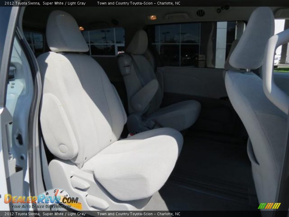 2012 Toyota Sienna Super White / Light Gray Photo #24