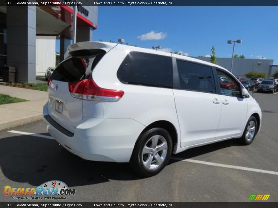 2012 Toyota Sienna Super White / Light Gray Photo #27