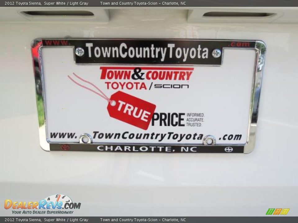 Dealer Info of 2012 Toyota Sienna  Photo #31