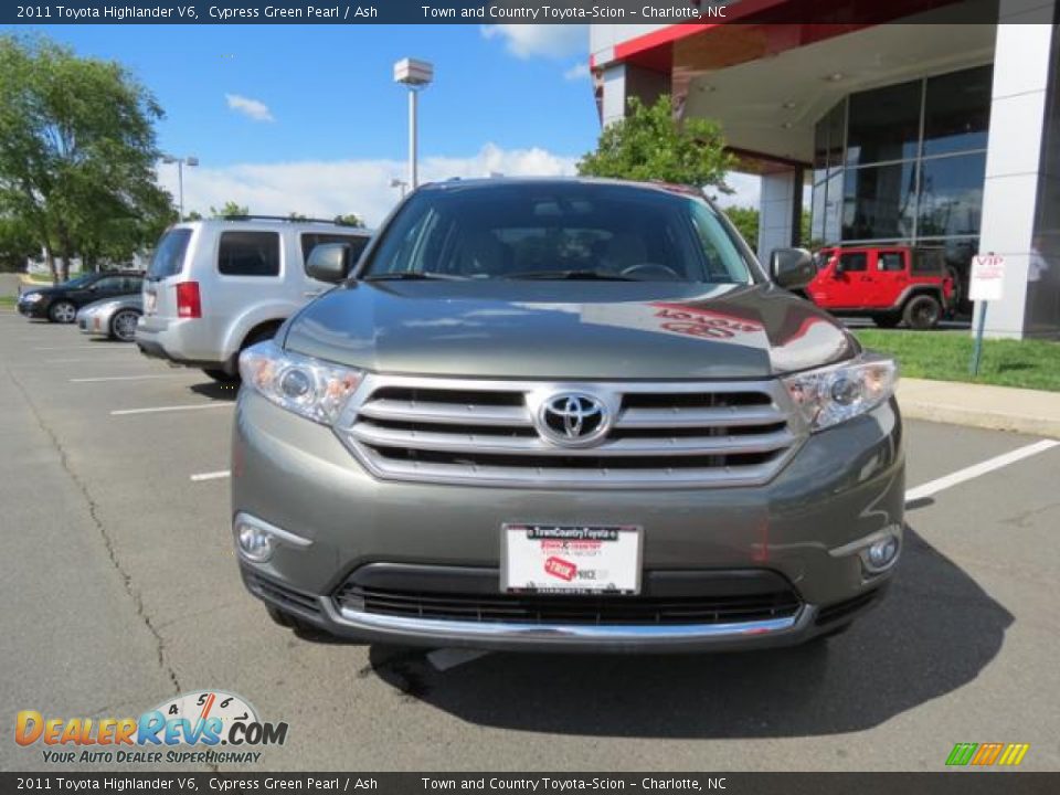 2011 Toyota Highlander V6 Cypress Green Pearl / Ash Photo #2
