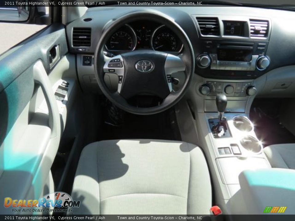2011 Toyota Highlander V6 Cypress Green Pearl / Ash Photo #5