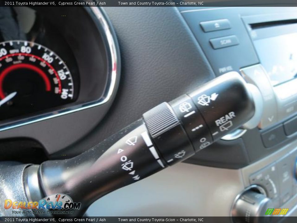 2011 Toyota Highlander V6 Cypress Green Pearl / Ash Photo #21