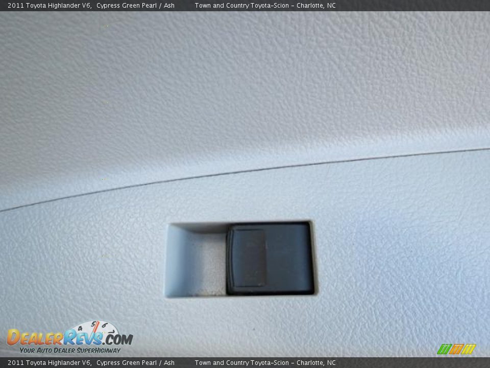 2011 Toyota Highlander V6 Cypress Green Pearl / Ash Photo #28