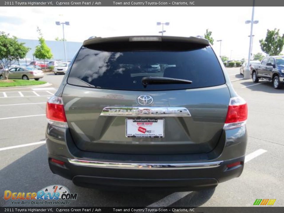 2011 Toyota Highlander V6 Cypress Green Pearl / Ash Photo #31