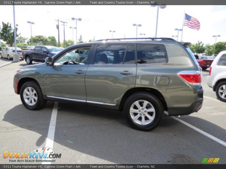 2011 Toyota Highlander V6 Cypress Green Pearl / Ash Photo #32