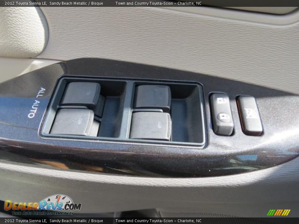 2012 Toyota Sienna LE Sandy Beach Metallic / Bisque Photo #10