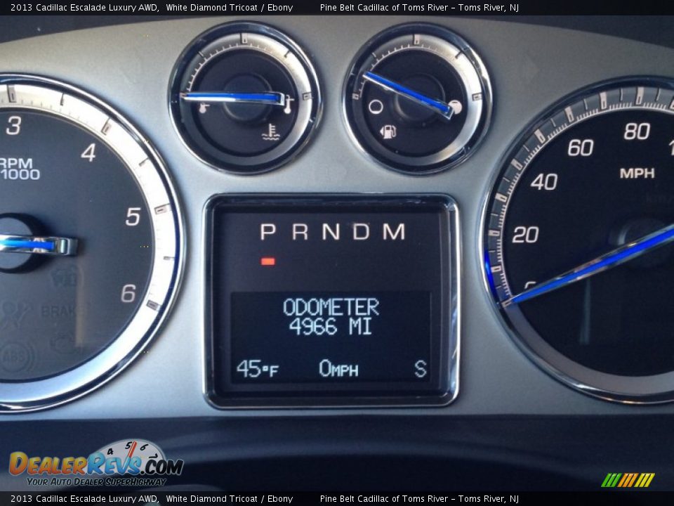 2013 Cadillac Escalade Luxury AWD White Diamond Tricoat / Ebony Photo #17