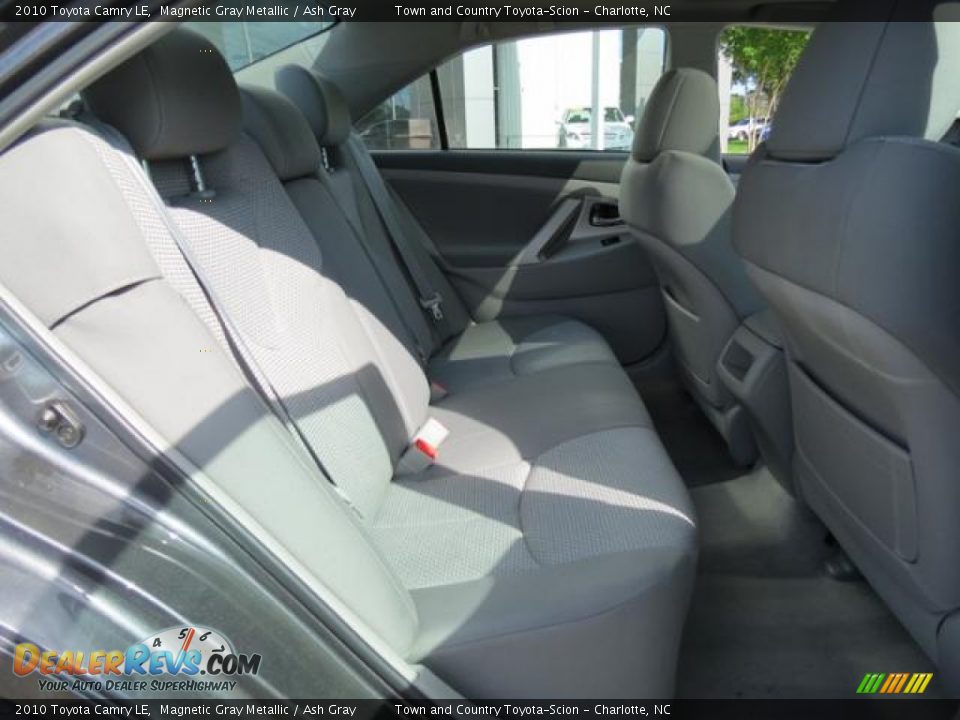 2010 Toyota Camry LE Magnetic Gray Metallic / Ash Gray Photo #24
