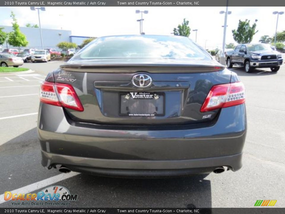 2010 Toyota Camry LE Magnetic Gray Metallic / Ash Gray Photo #28