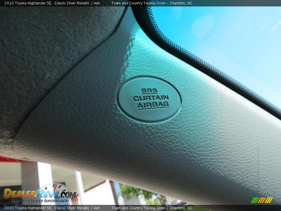 2010 Toyota Highlander SE Classic Silver Metallic / Ash Photo #26