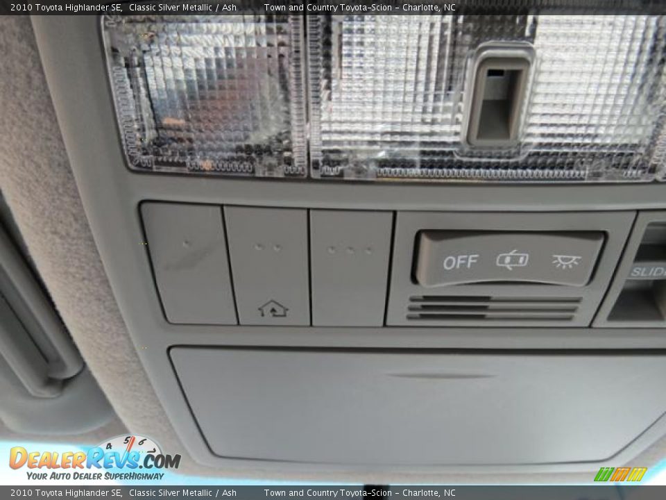 2010 Toyota Highlander SE Classic Silver Metallic / Ash Photo #27