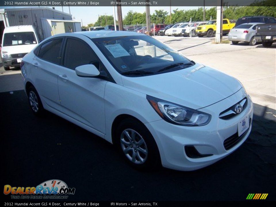 2012 Hyundai Accent GLS 4 Door Century White / Beige Photo #3