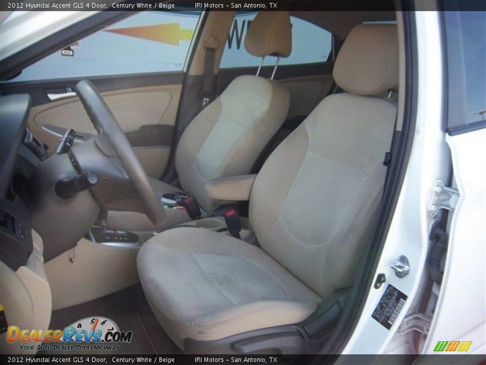 2012 Hyundai Accent GLS 4 Door Century White / Beige Photo #12