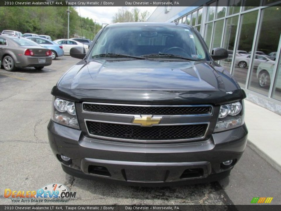 2010 Chevrolet Avalanche LT 4x4 Taupe Gray Metallic / Ebony Photo #4