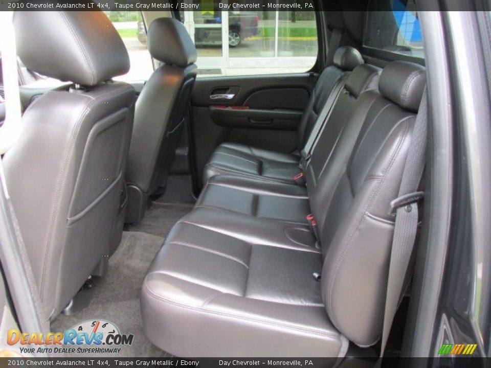2010 Chevrolet Avalanche LT 4x4 Taupe Gray Metallic / Ebony Photo #18