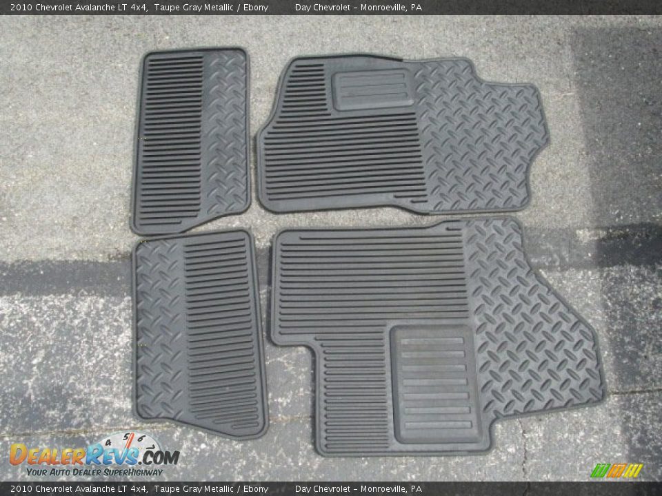 2010 Chevrolet Avalanche LT 4x4 Taupe Gray Metallic / Ebony Photo #19