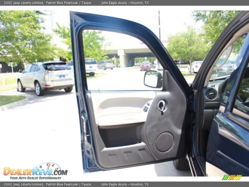 2002 Jeep Liberty Limited Patriot Blue Pearlcoat / Taupe Photo #9