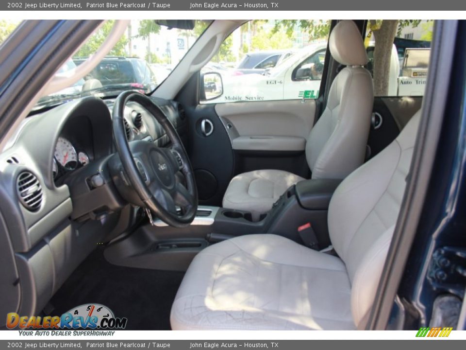 Taupe Interior - 2002 Jeep Liberty Limited Photo #10