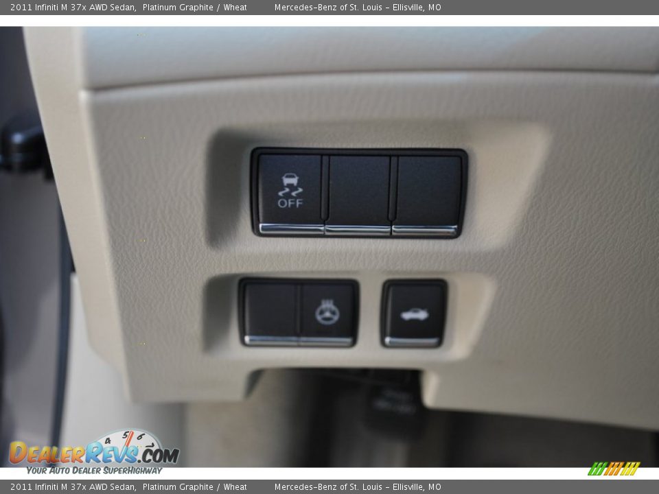 2011 Infiniti M 37x AWD Sedan Platinum Graphite / Wheat Photo #5