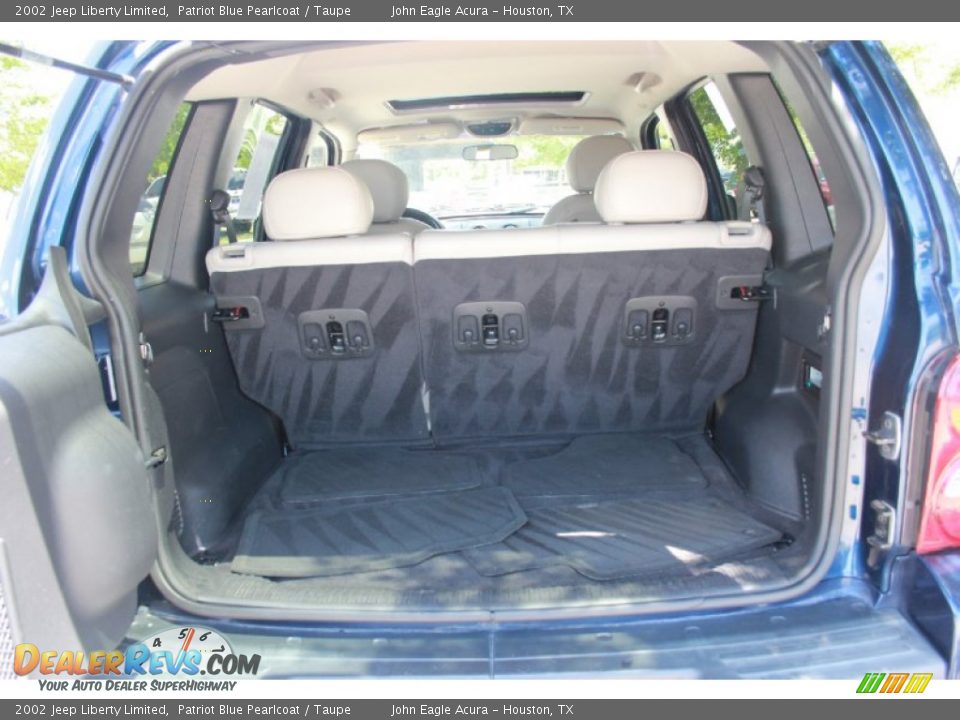 2002 Jeep Liberty Limited Trunk Photo #21