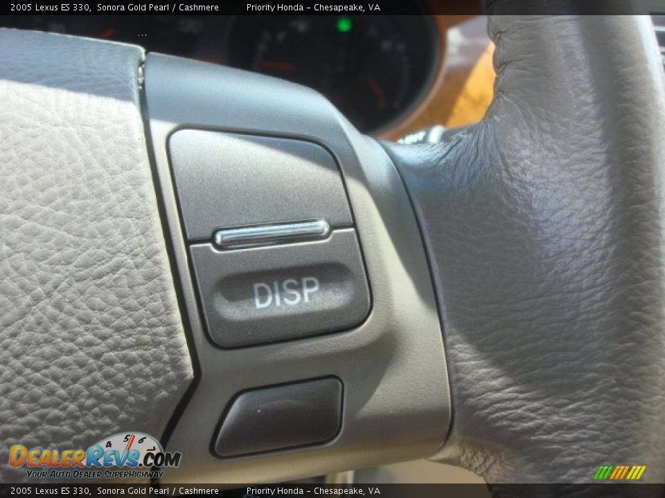 Controls of 2005 Lexus ES 330 Photo #22