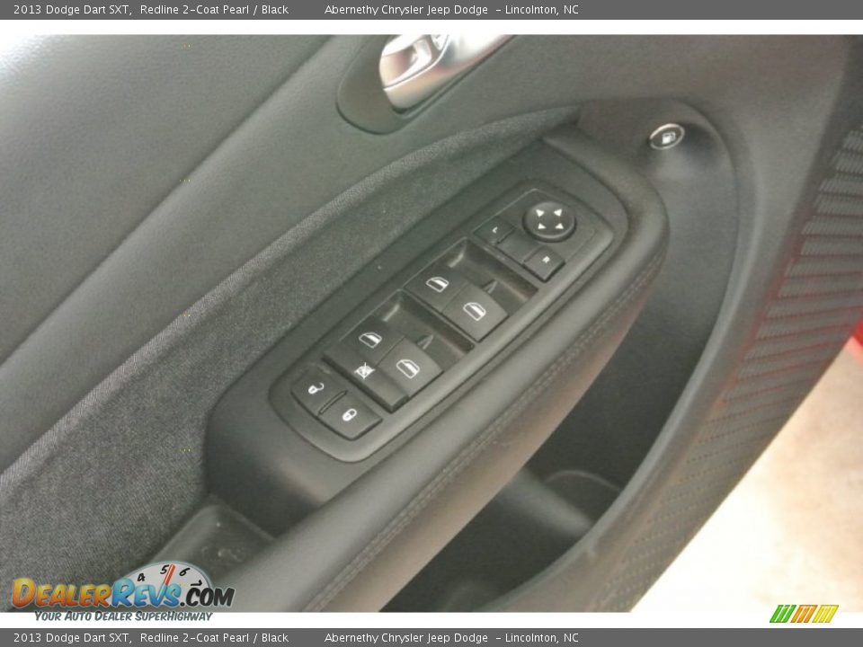 2013 Dodge Dart SXT Redline 2-Coat Pearl / Black Photo #10