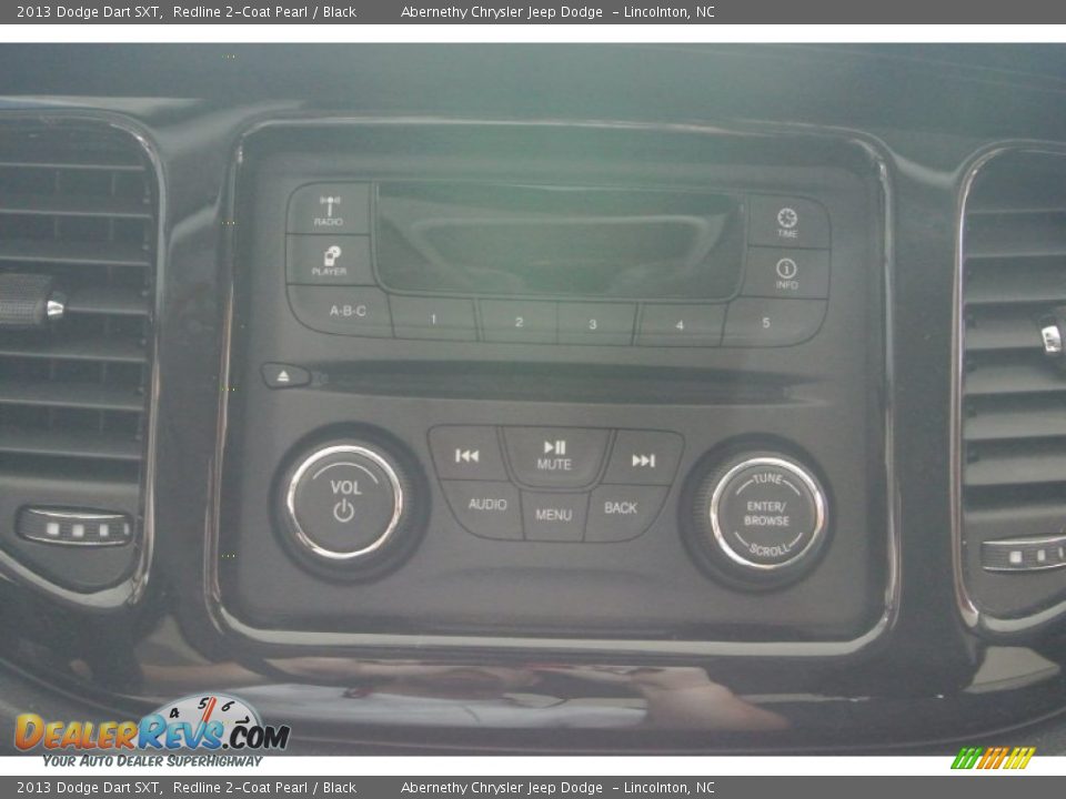 2013 Dodge Dart SXT Redline 2-Coat Pearl / Black Photo #13