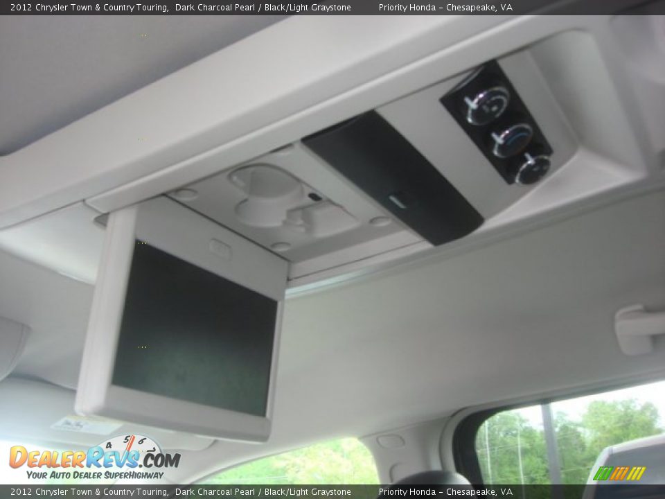 2012 Chrysler Town & Country Touring Dark Charcoal Pearl / Black/Light Graystone Photo #11