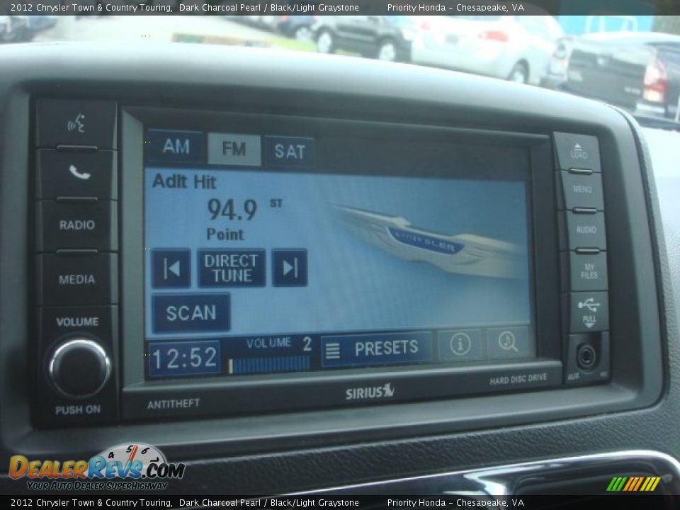2012 Chrysler Town & Country Touring Dark Charcoal Pearl / Black/Light Graystone Photo #18