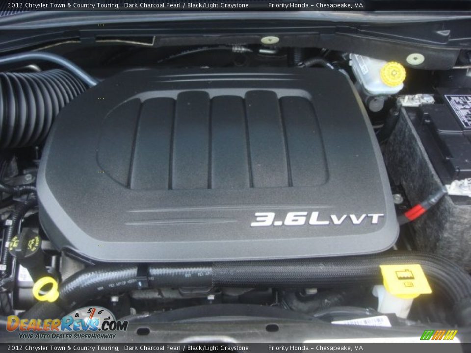 2012 Chrysler Town & Country Touring Dark Charcoal Pearl / Black/Light Graystone Photo #28