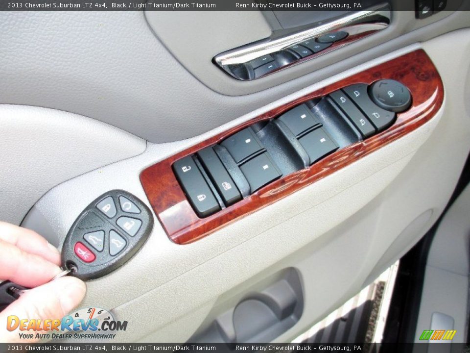 2013 Chevrolet Suburban LTZ 4x4 Black / Light Titanium/Dark Titanium Photo #5