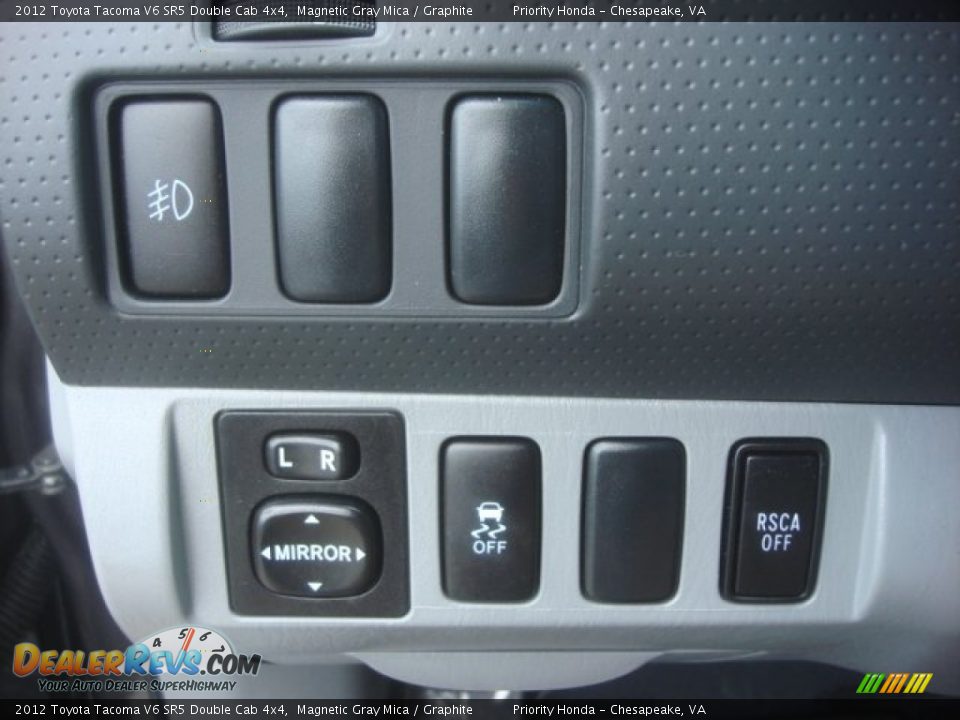 2012 Toyota Tacoma V6 SR5 Double Cab 4x4 Magnetic Gray Mica / Graphite Photo #17