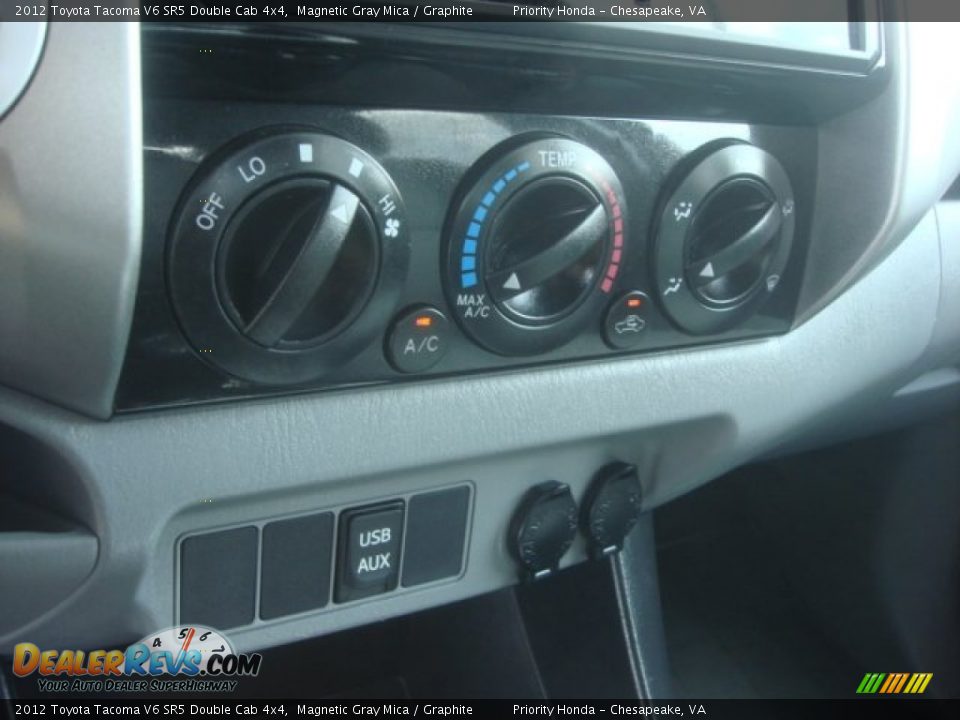 2012 Toyota Tacoma V6 SR5 Double Cab 4x4 Magnetic Gray Mica / Graphite Photo #24