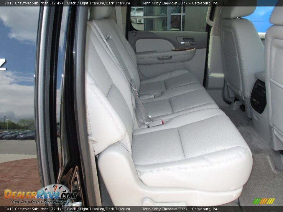 2013 Chevrolet Suburban LTZ 4x4 Black / Light Titanium/Dark Titanium Photo #24