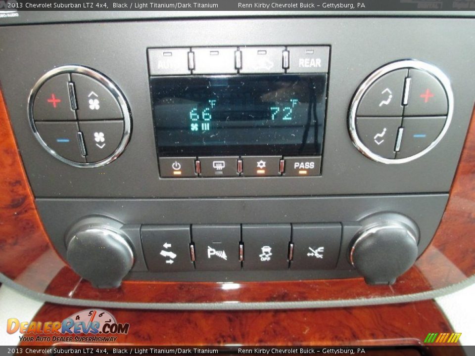 2013 Chevrolet Suburban LTZ 4x4 Black / Light Titanium/Dark Titanium Photo #29