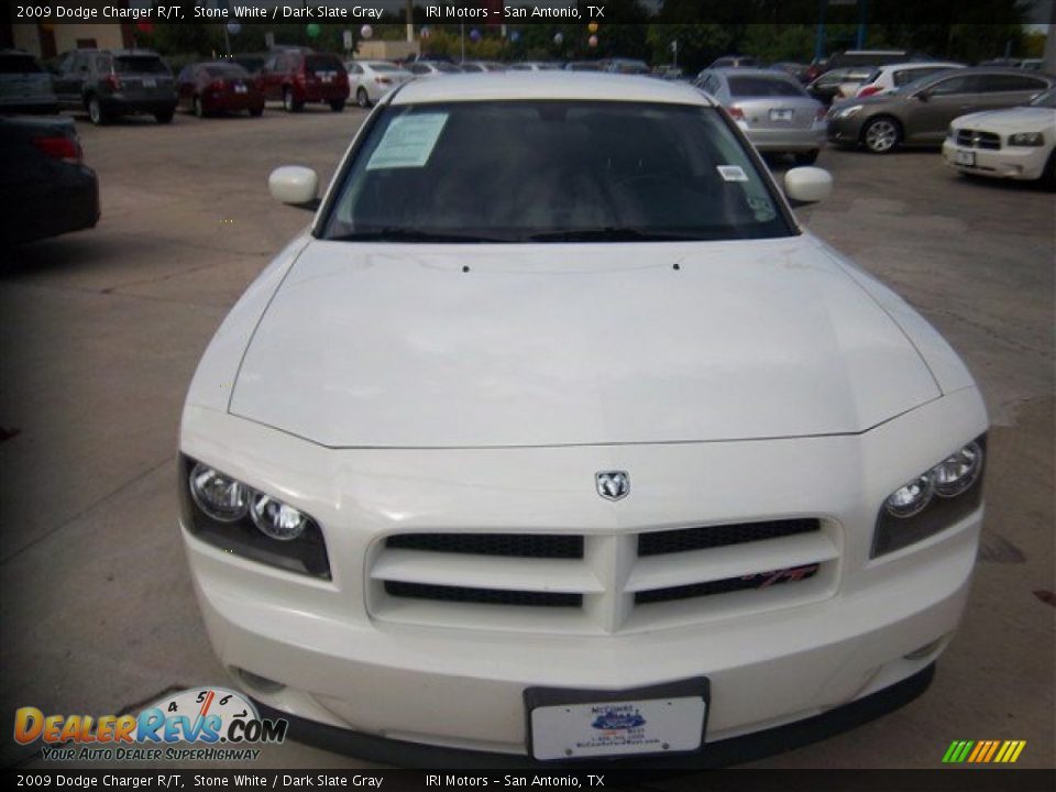 2009 Dodge Charger R/T Stone White / Dark Slate Gray Photo #2