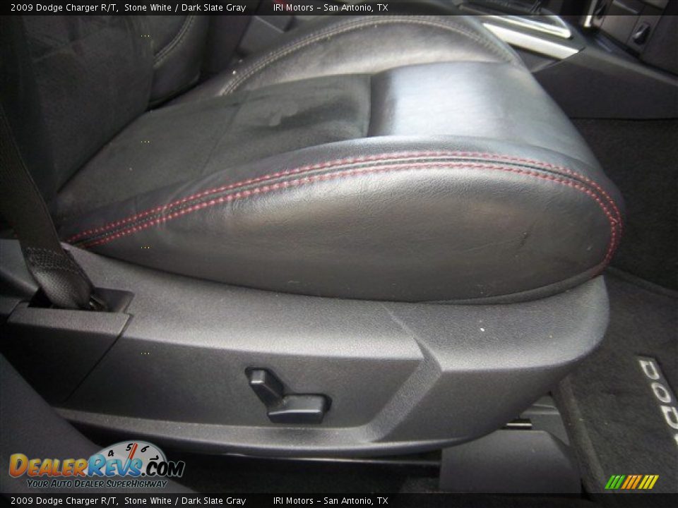 2009 Dodge Charger R/T Stone White / Dark Slate Gray Photo #22