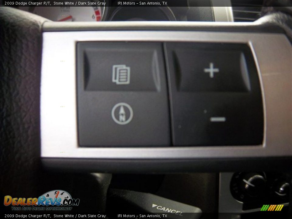 2009 Dodge Charger R/T Stone White / Dark Slate Gray Photo #25