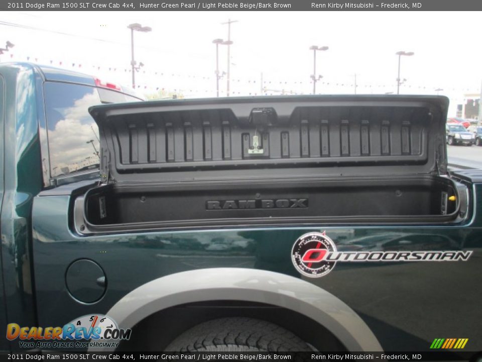 2011 Dodge Ram 1500 SLT Crew Cab 4x4 Hunter Green Pearl / Light Pebble Beige/Bark Brown Photo #15