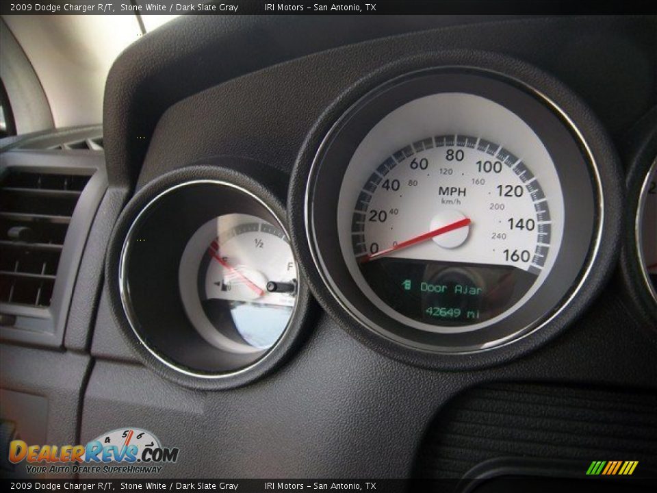 2009 Dodge Charger R/T Stone White / Dark Slate Gray Photo #27