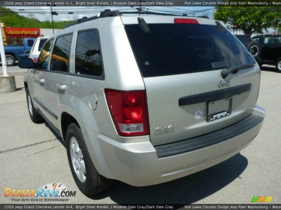 2009 Jeep Grand Cherokee Laredo 4x4 Bright Silver Metallic / Medium Slate Gray/Dark Slate Gray Photo #3
