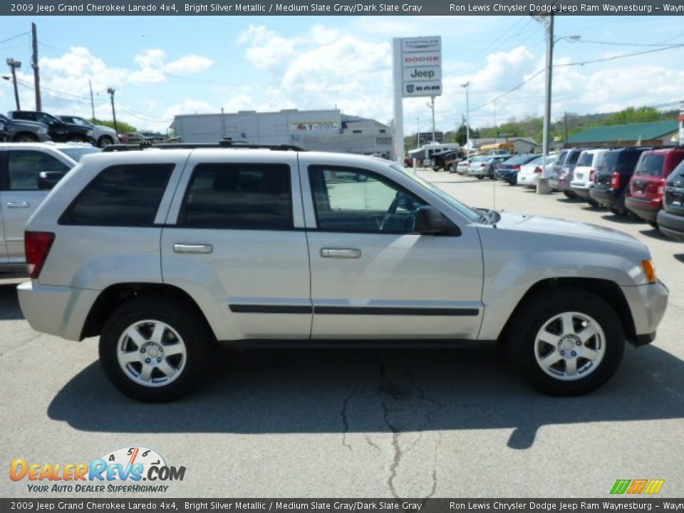 2009 Jeep Grand Cherokee Laredo 4x4 Bright Silver Metallic / Medium Slate Gray/Dark Slate Gray Photo #6