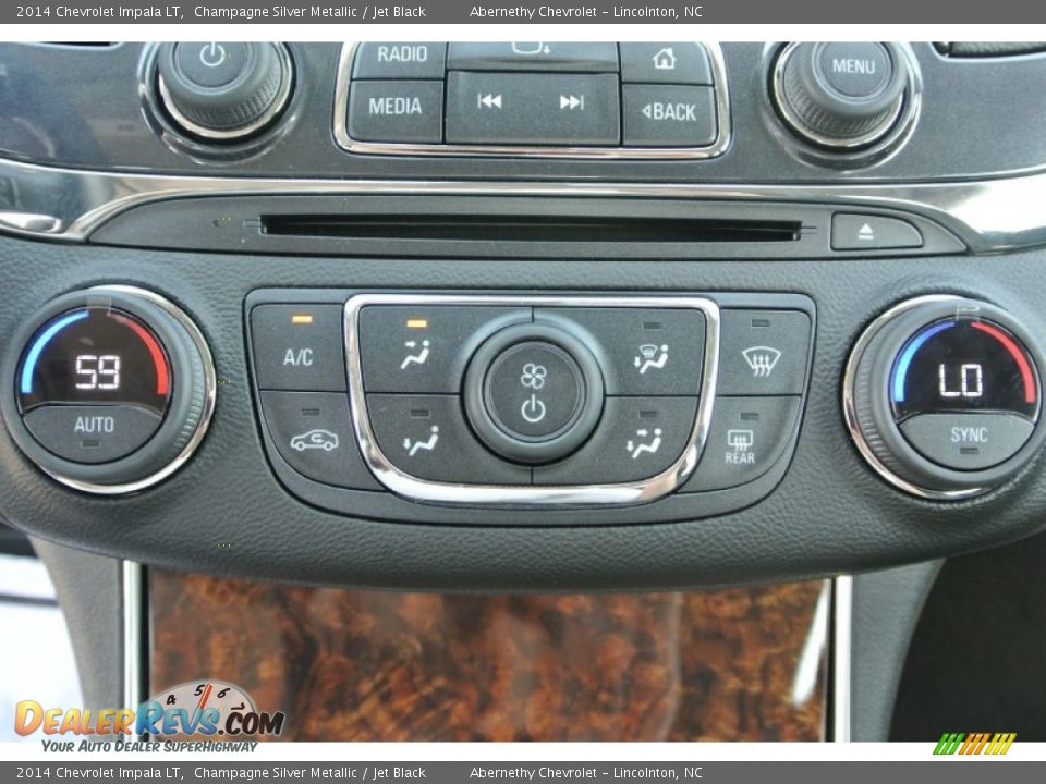 Controls of 2014 Chevrolet Impala LT Photo #13