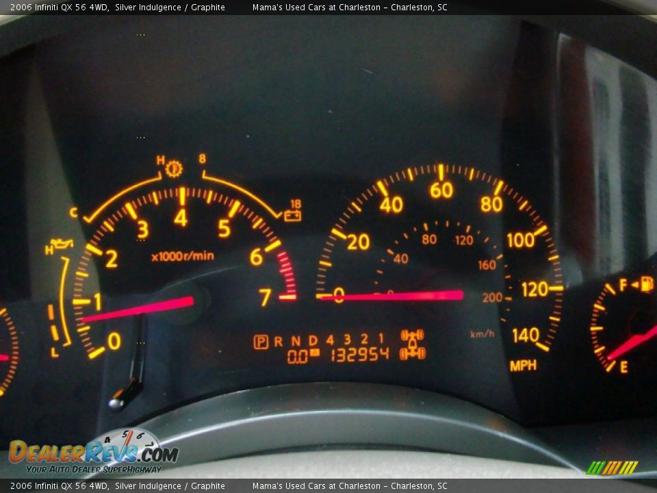 2006 Infiniti QX 56 4WD Silver Indulgence / Graphite Photo #24