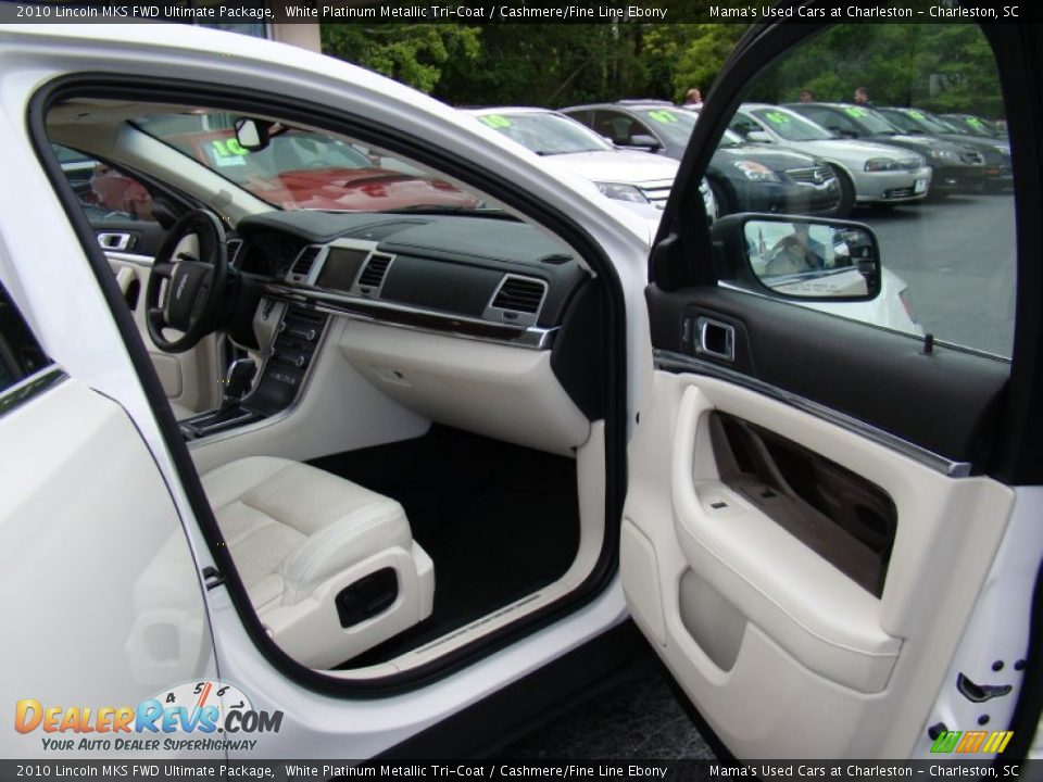 2010 Lincoln MKS FWD Ultimate Package White Platinum Metallic Tri-Coat / Cashmere/Fine Line Ebony Photo #12