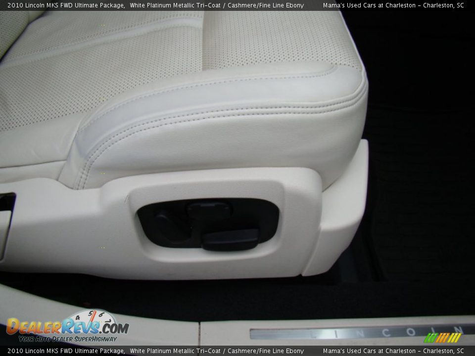 2010 Lincoln MKS FWD Ultimate Package White Platinum Metallic Tri-Coat / Cashmere/Fine Line Ebony Photo #20