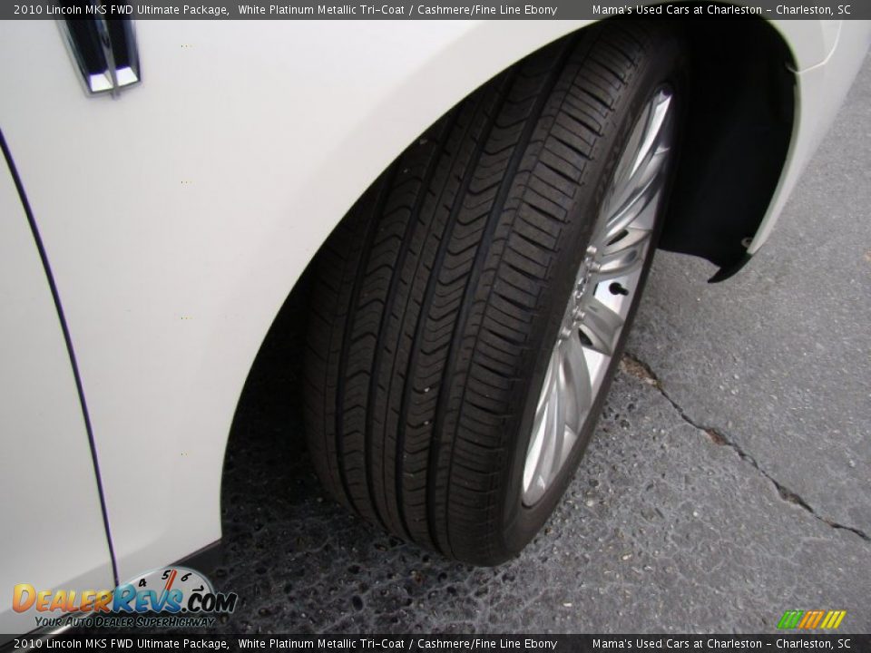 2010 Lincoln MKS FWD Ultimate Package White Platinum Metallic Tri-Coat / Cashmere/Fine Line Ebony Photo #36